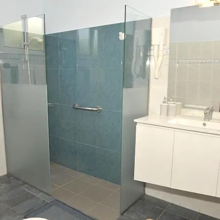 Holiday home 2 Bedrooms Bungalow With Sea View Enclosed Garden And Wifi At Sao Martinho Funchal 1 Km Away From The Beach *