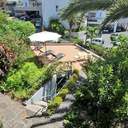 2 Bedrooms Bungalow With Sea View Enclosed Garden And Wifi At Sao Martinho Funchal 1 Km Away From The Beach Funchal (Madeira)