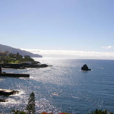 2 Bedrooms Bungalow With Sea View Enclosed Garden And Wifi At Sao Martinho Funchal 1 Km Away From The Beach Holiday home Funchal (Madeira)