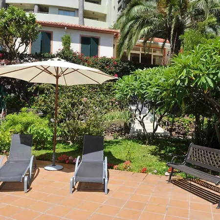 2 Bedrooms Bungalow With Sea View Enclosed Garden And Wifi At Sao Martinho Funchal 1 Km Away From The Beach *