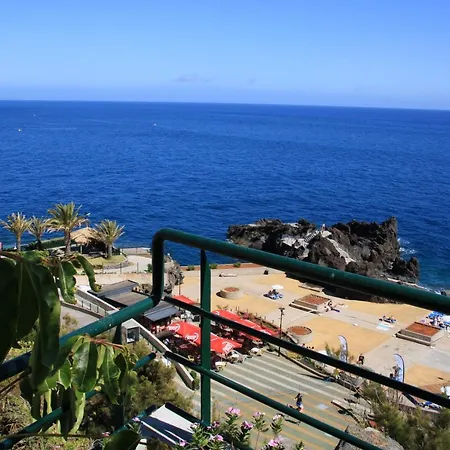 2 Bedrooms Bungalow With Sea View Enclosed Garden And Wifi At Sao Martinho Funchal 1 Km Away From The Beach Holiday home Funchal (Madeira)